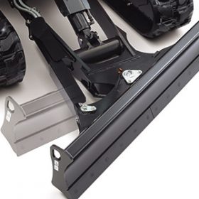 Bolt-on-blade