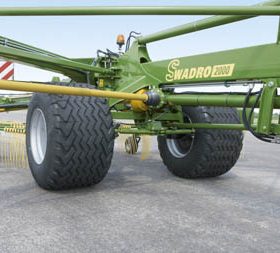 Krone-Swadro-2000-Rake-large-tyres
